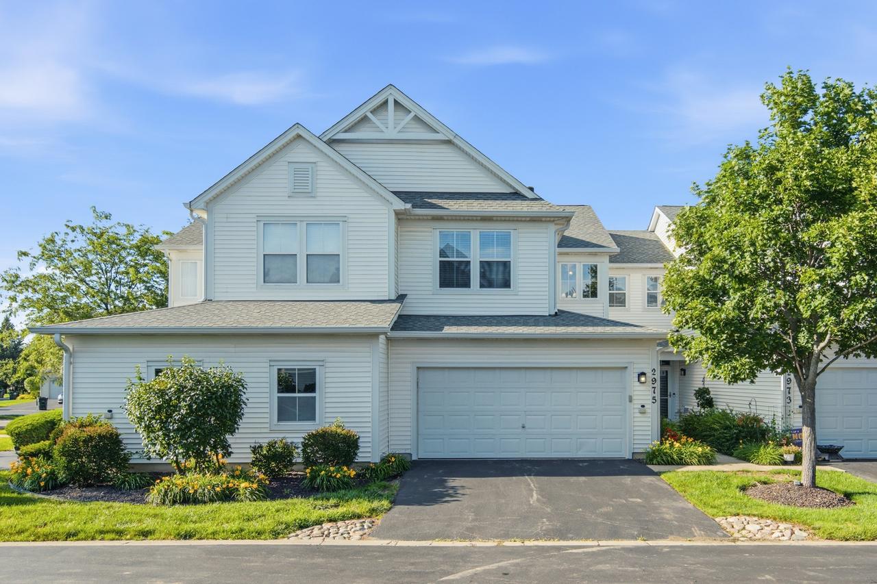 2975 Falling Waters Ln., Lindenhurst, IL 60046