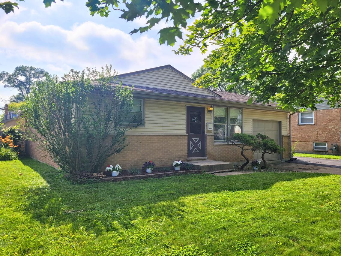 14545 Avers Ave., Midlothian, IL 60445