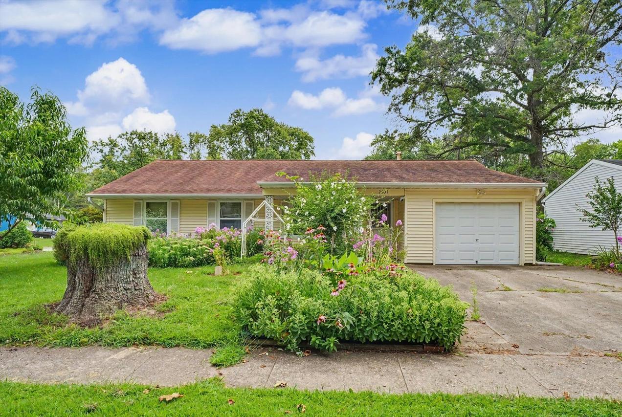 2601 Sheridan Dr., Champaign, IL 61821