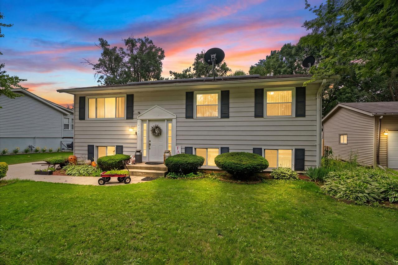 4327 Mayflower Ave., Rockford, IL 61109