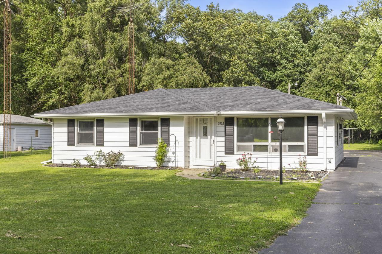 1915 Roberts St., Wilmington, IL 60481
