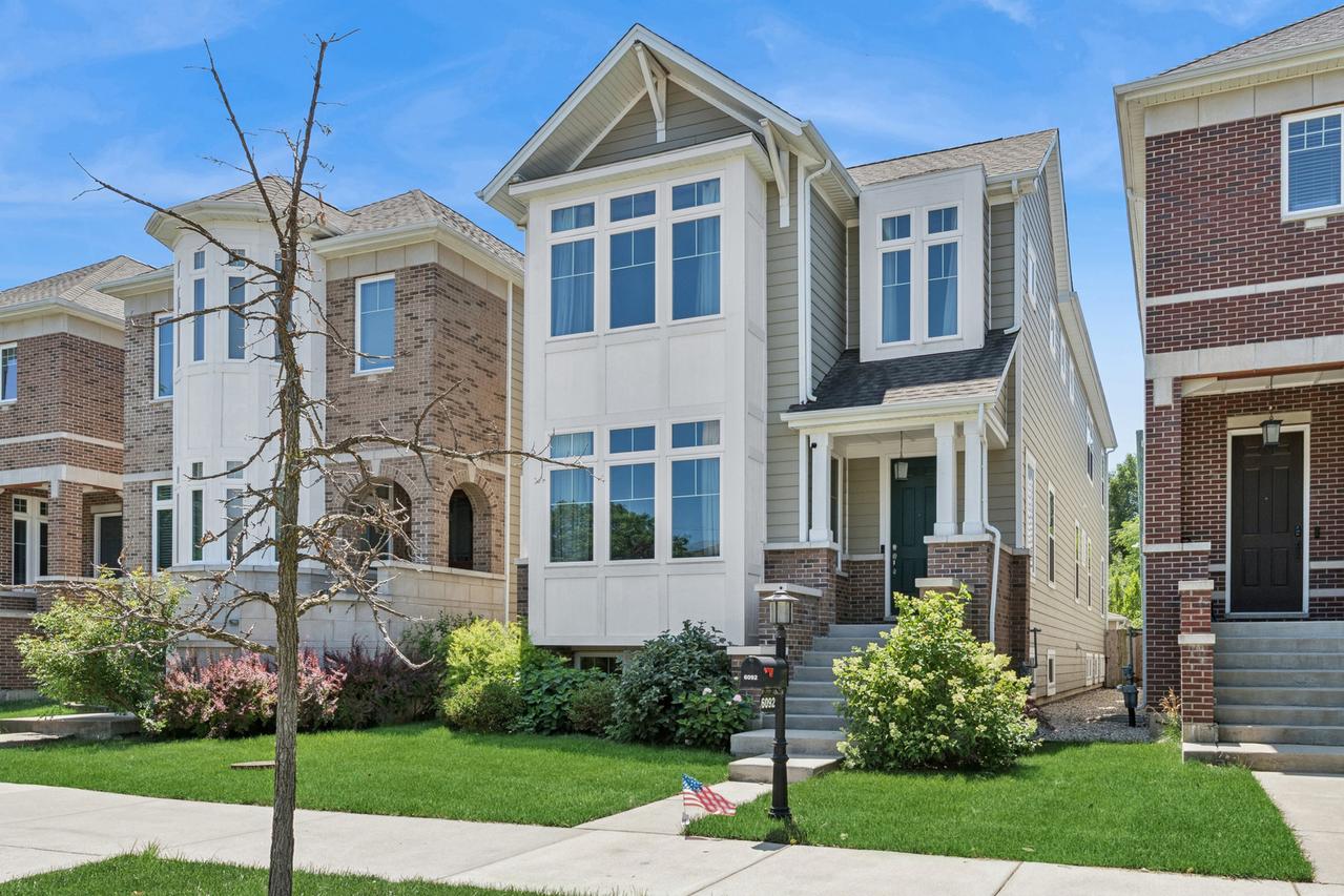 6092 N Sauganash Ave., Chicago, IL 60646