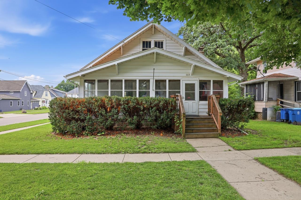 603 N Jefferson Ave., Dixon, IL 61021