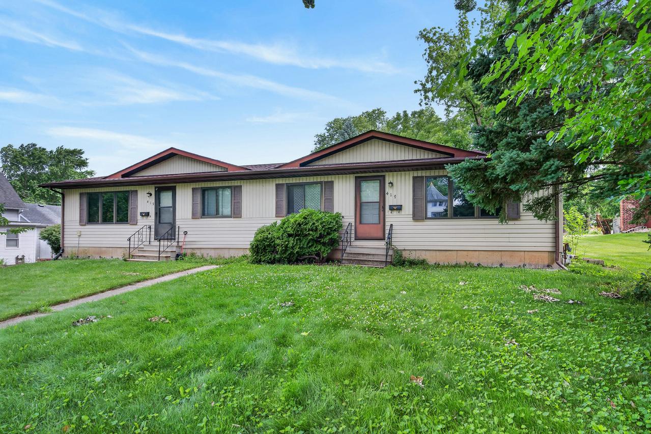 417-419 Jackson St., Genoa, IL 60135