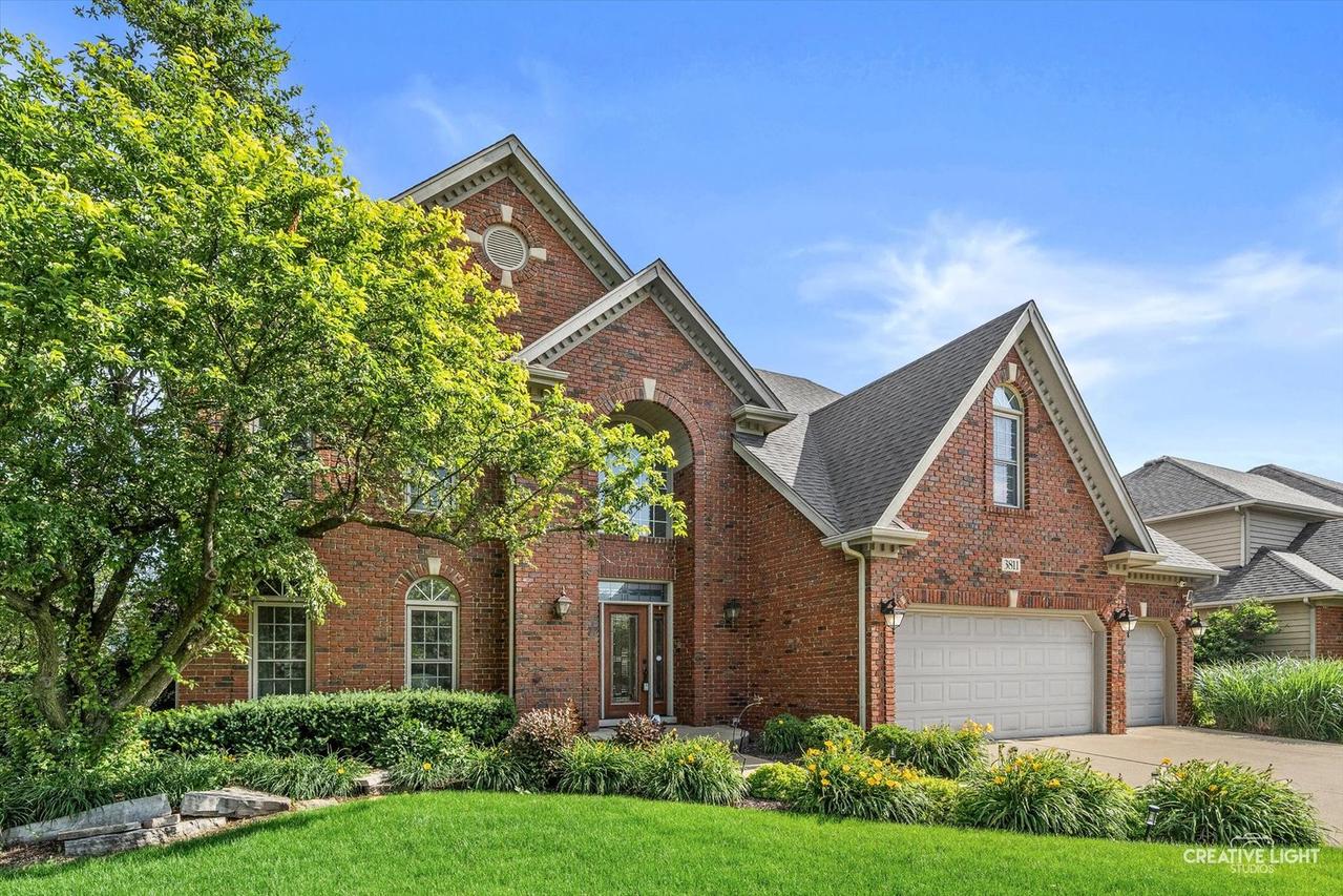 3811 Sunburst Ln., Naperville, IL 60564