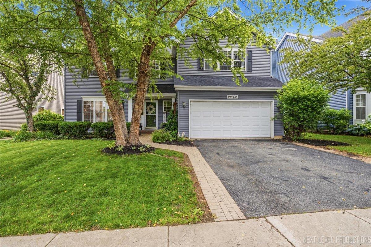 39W435 W Mallory Dr., Geneva, IL 60134