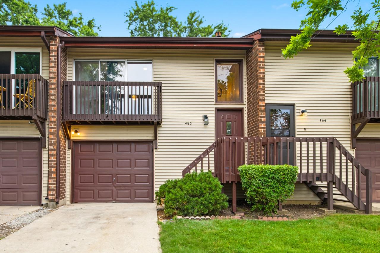 486 Seneca Ln., Bolingbrook, IL 60440
