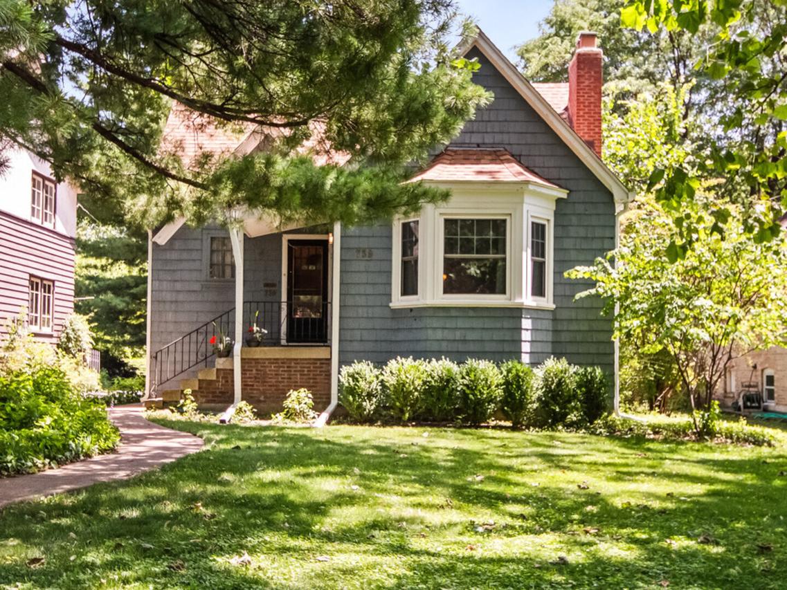 739 Park Ave., River Forest, IL 60305