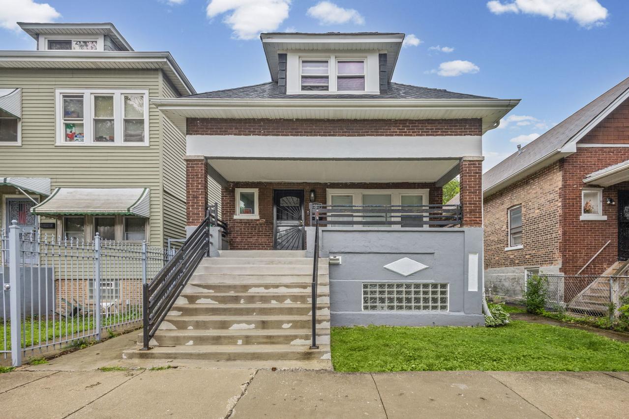 8523 S Colfax Ave., Chicago, IL 60617