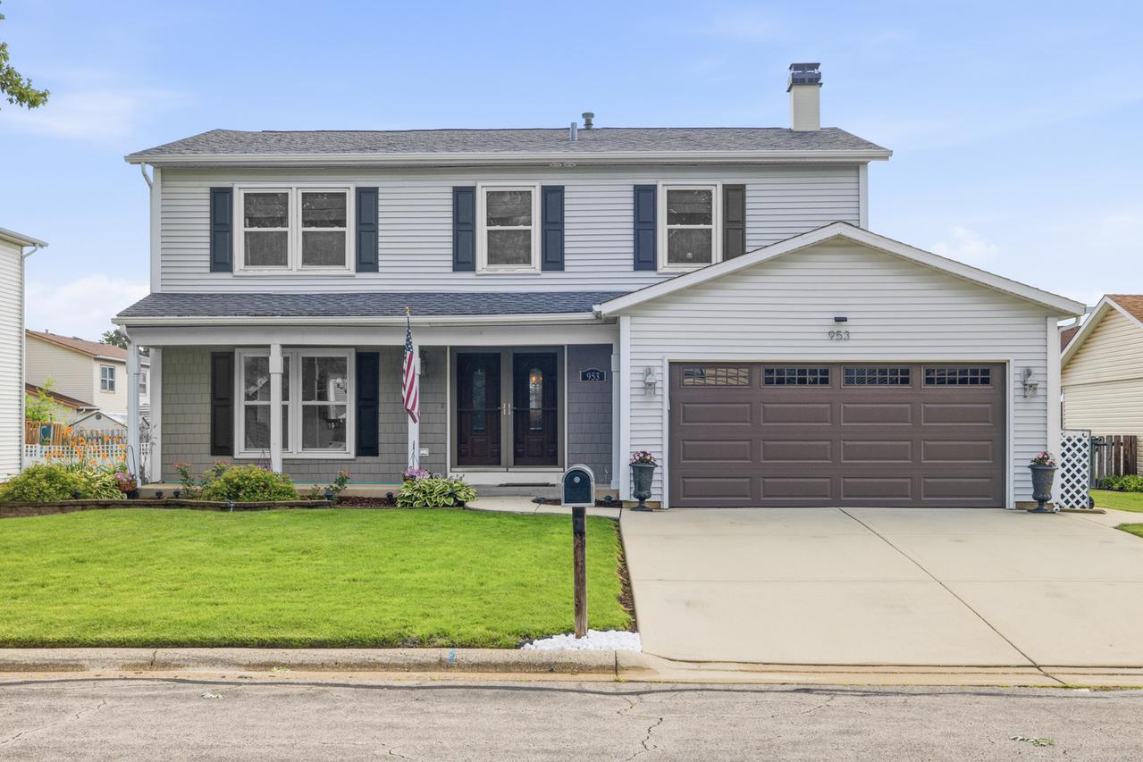 953 Moccasin Ct., Carol Stream, IL 60188