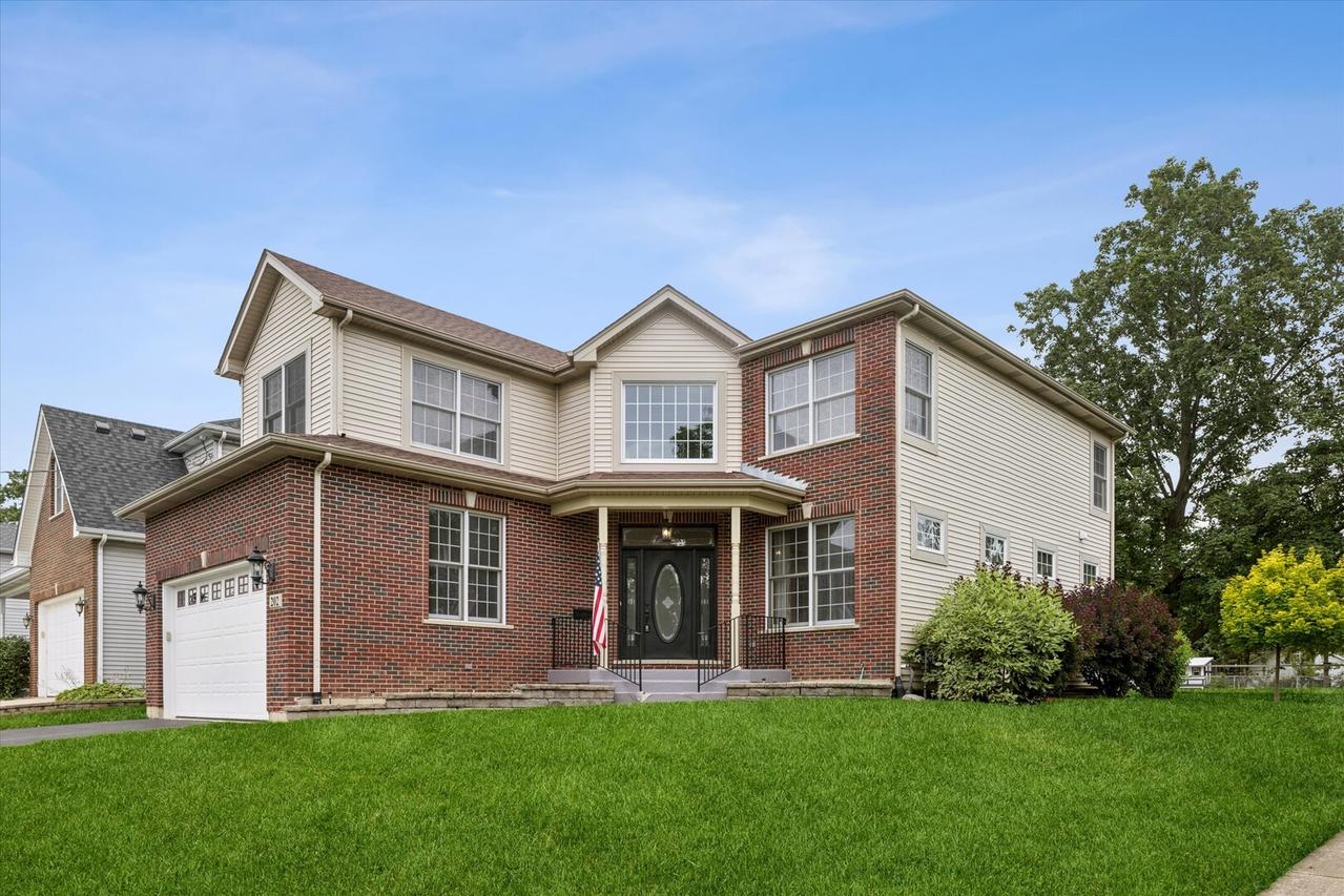 202 W Willow St., Lombard, IL 60148