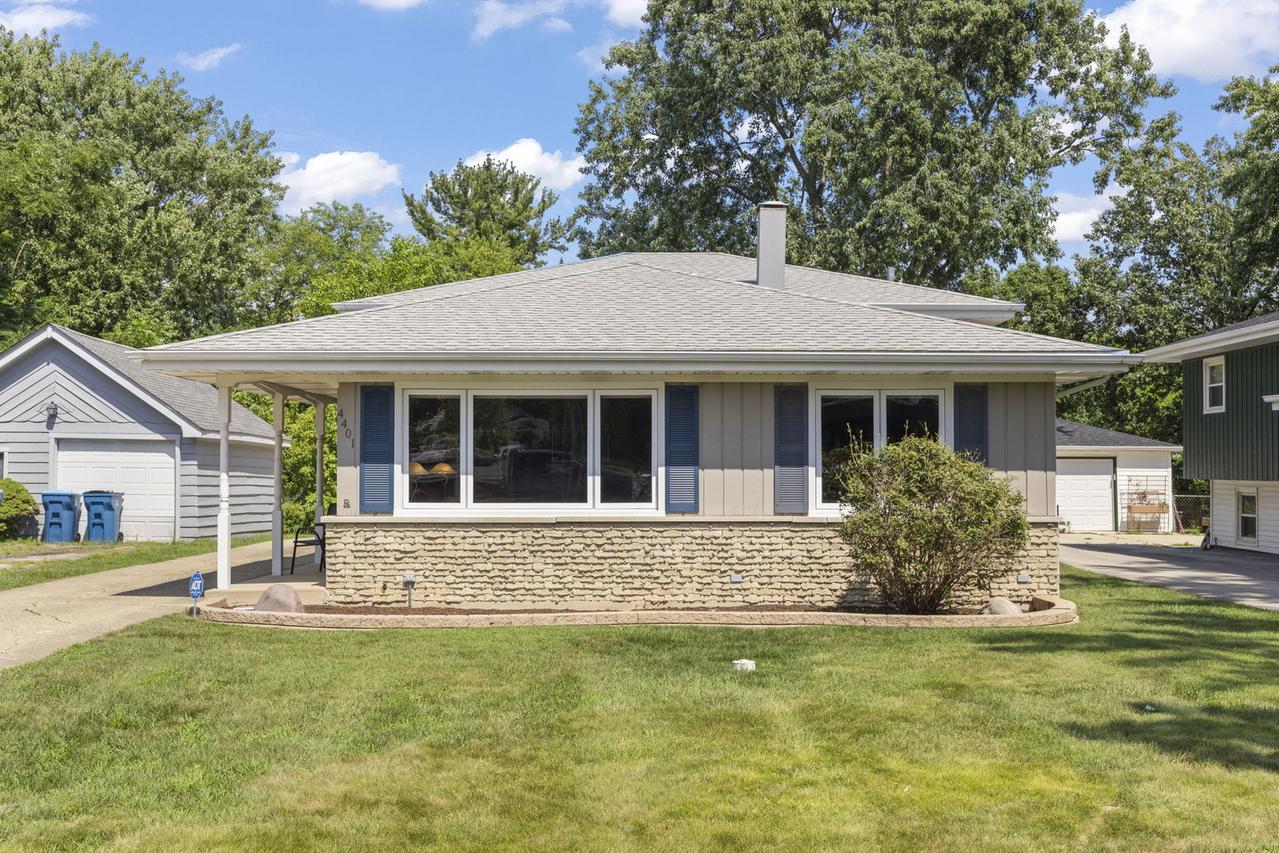 4401 Florence Ave., Downers Grove, IL 60515