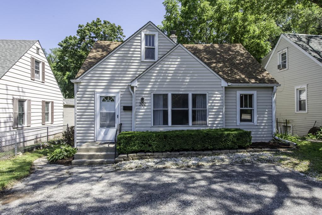 302 E Washington St., Round Lake Park, IL 60073