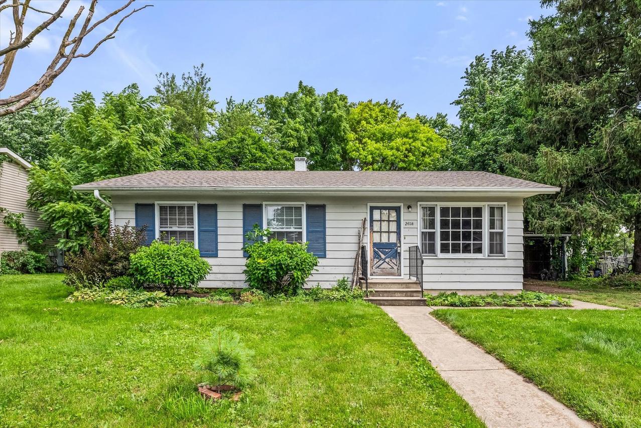 24114 W Hillcrest Dr., Plainfield, IL 60544