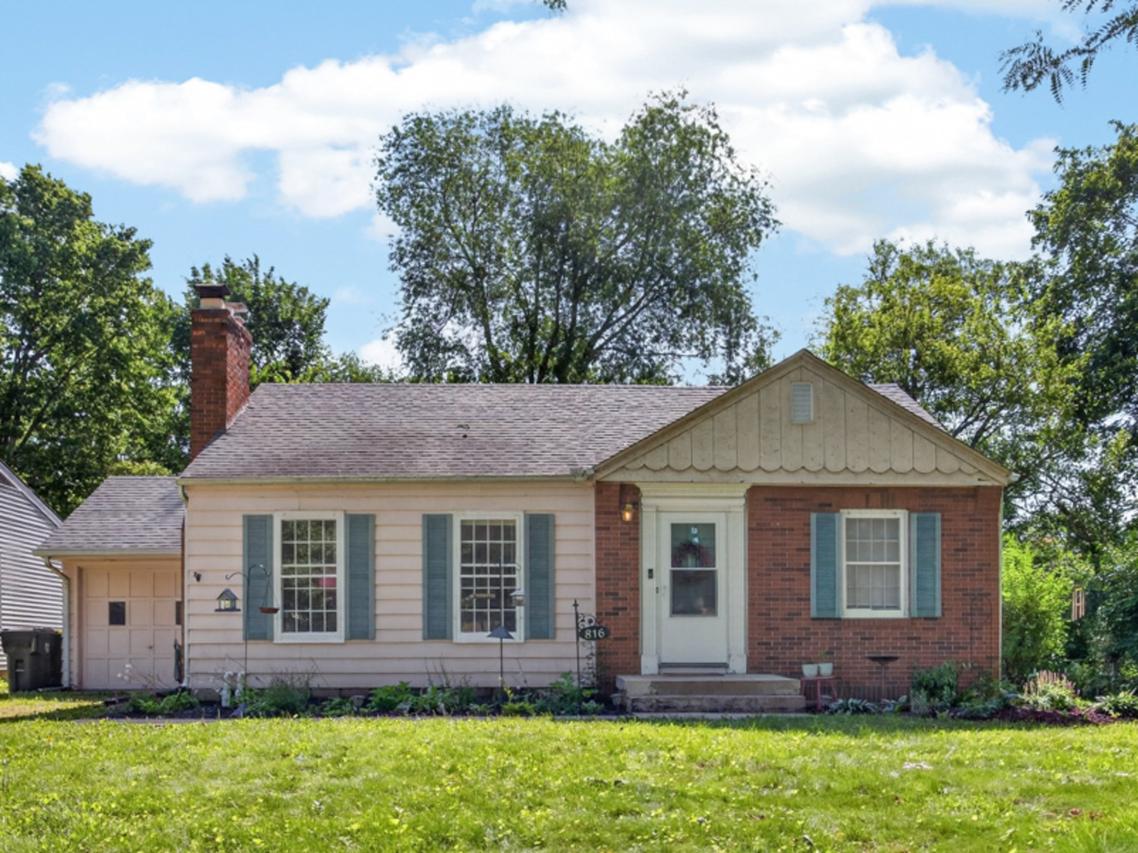 816 Manchester Rd., Normal, IL 61761