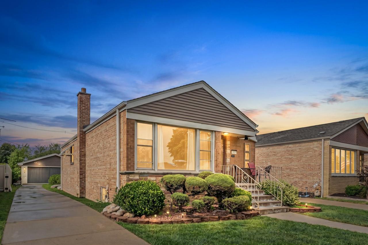 3826 W 109th St., Chicago, IL 60655