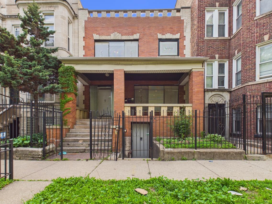6020 S Vernon Ave., Chicago, IL 60637