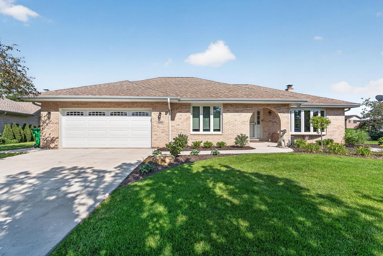 15255 Rosarie Dr., Homer Glen, IL 60491