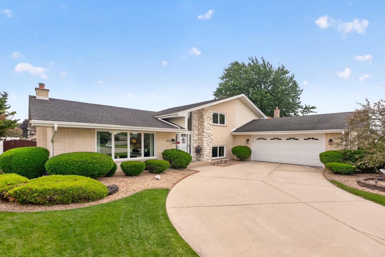 15549 Larkspur Ln., Orland Park, IL 60462
