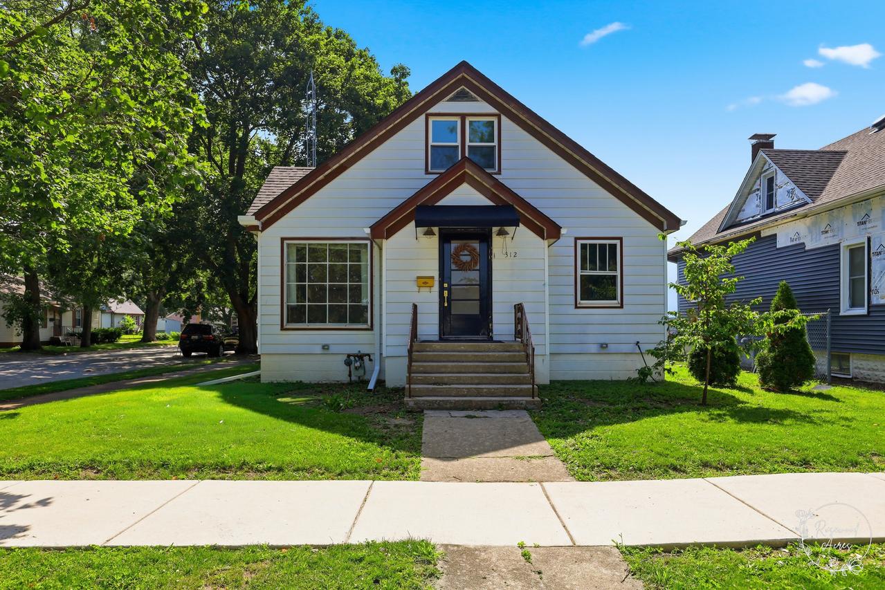 312 S Blaine Ave., Bradley, IL 60915