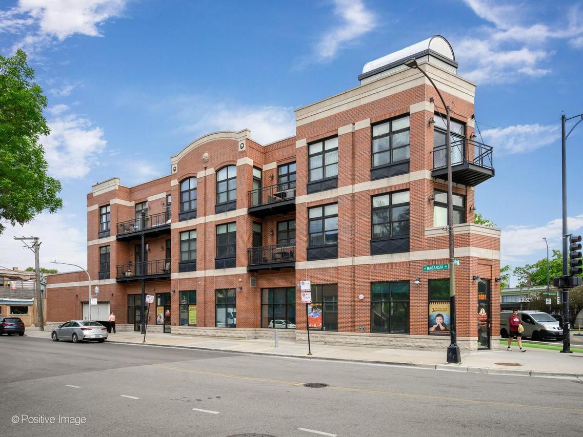 2089 W Wabansia Ave. #202, Chicago, IL 60647
