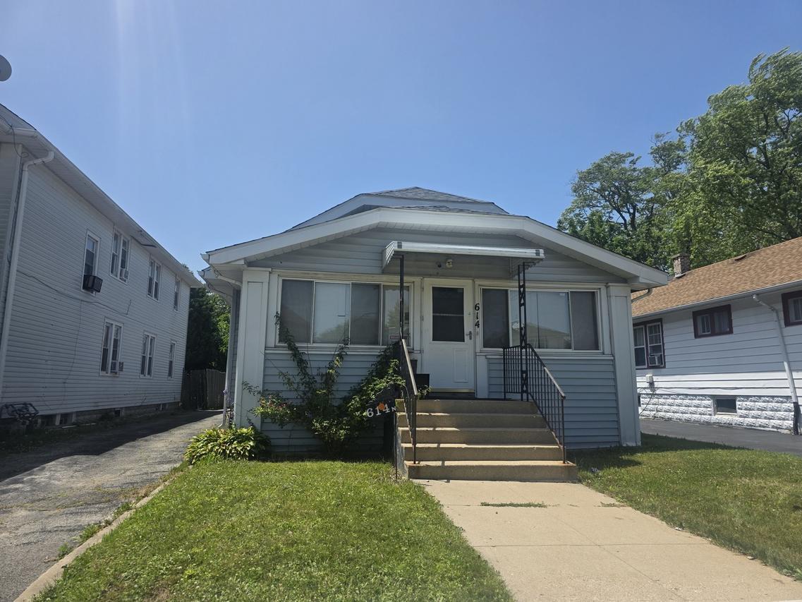 614 N Butrick St., Waukegan, IL 60085
