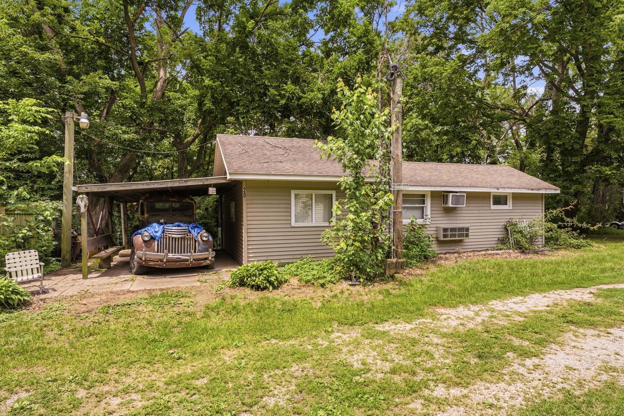 20 Willits Ln., Keithsburg, IL 61442