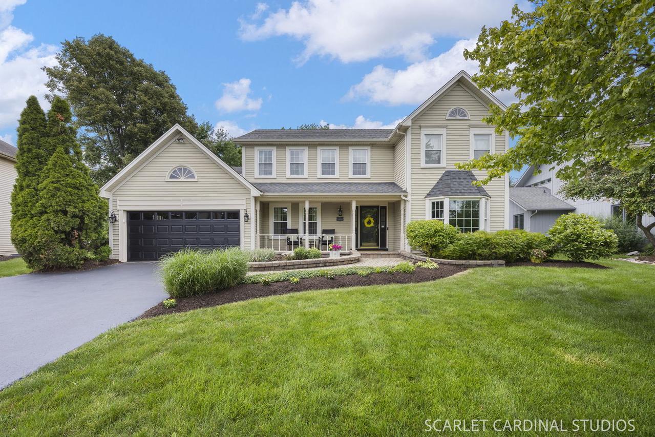85 Claremont Dr., Naperville, IL 60540