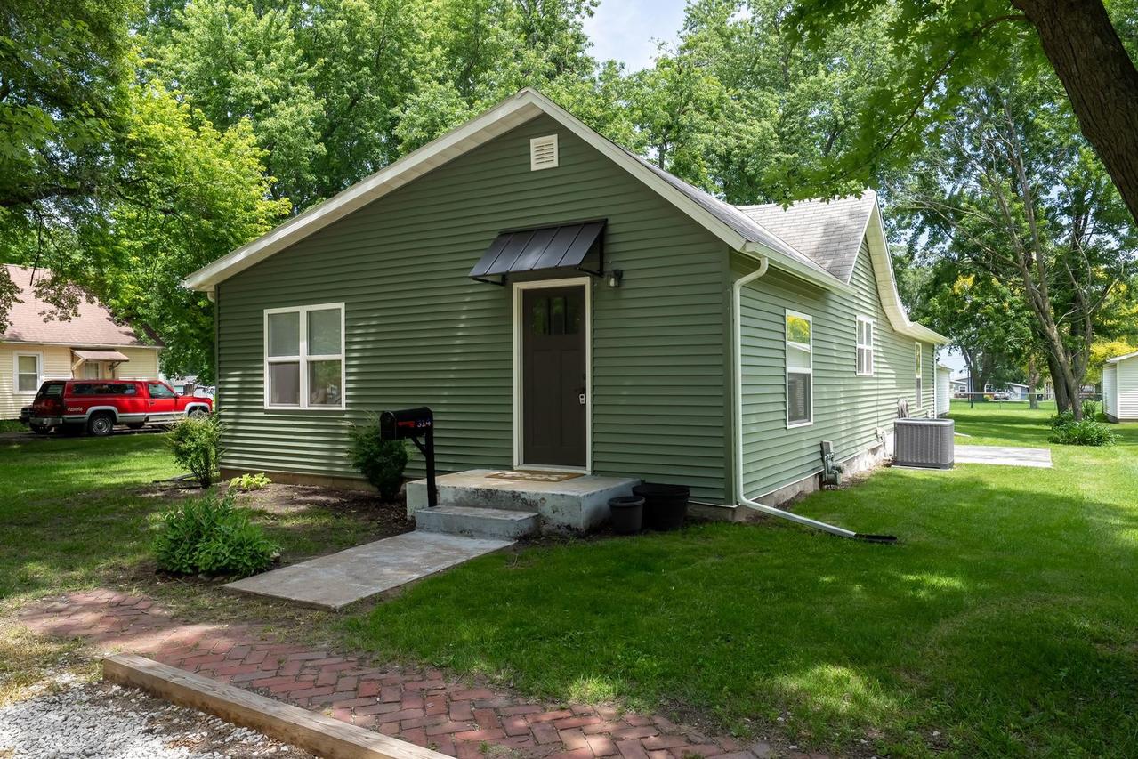 314 N 2nd Ave., Chenoa, IL 61726
