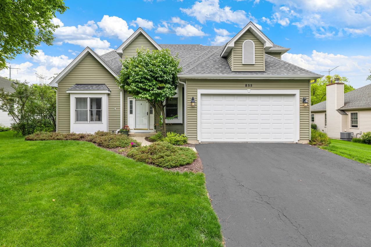855 Ayers St., Bolingbrook, IL 60440