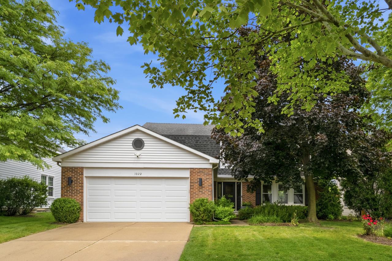 1022 Hobson Dr., Buffalo Grove, IL 60089