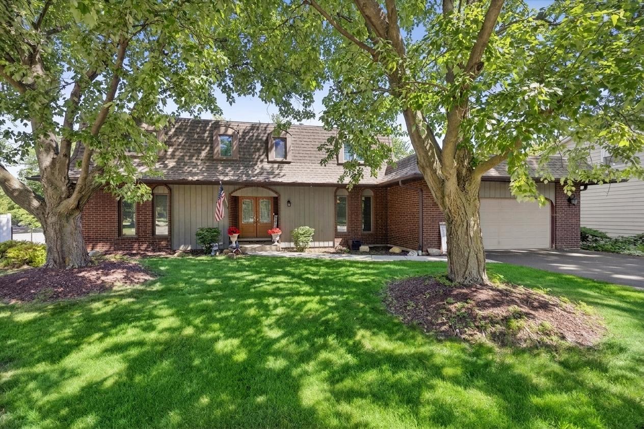 1490 Wood Ave., Downers Grove, IL 60515