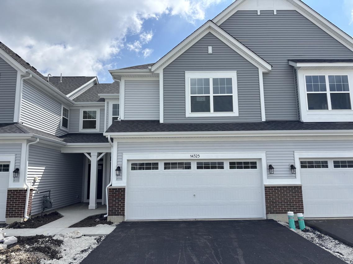 14323 S Charlton Pl., Plainfield, IL 60544