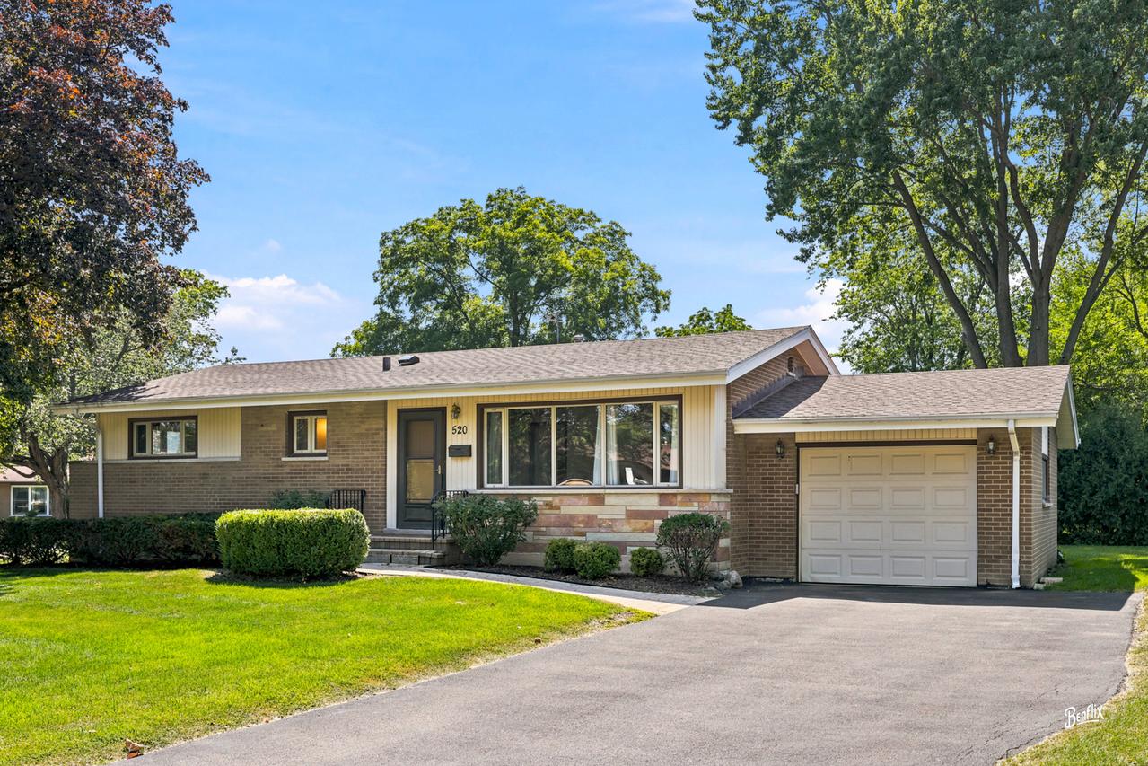 520 S Bennett Ave., Palatine, IL 60067