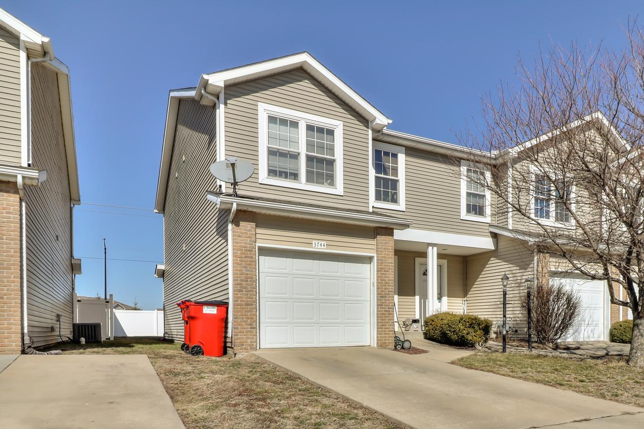 3738-3744 Summer Sage Ct., Champaign, IL 61822