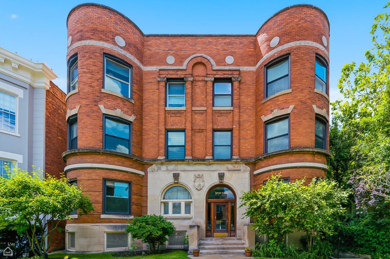 5718 S Dorchester Ave. #1, Chicago, IL 60637