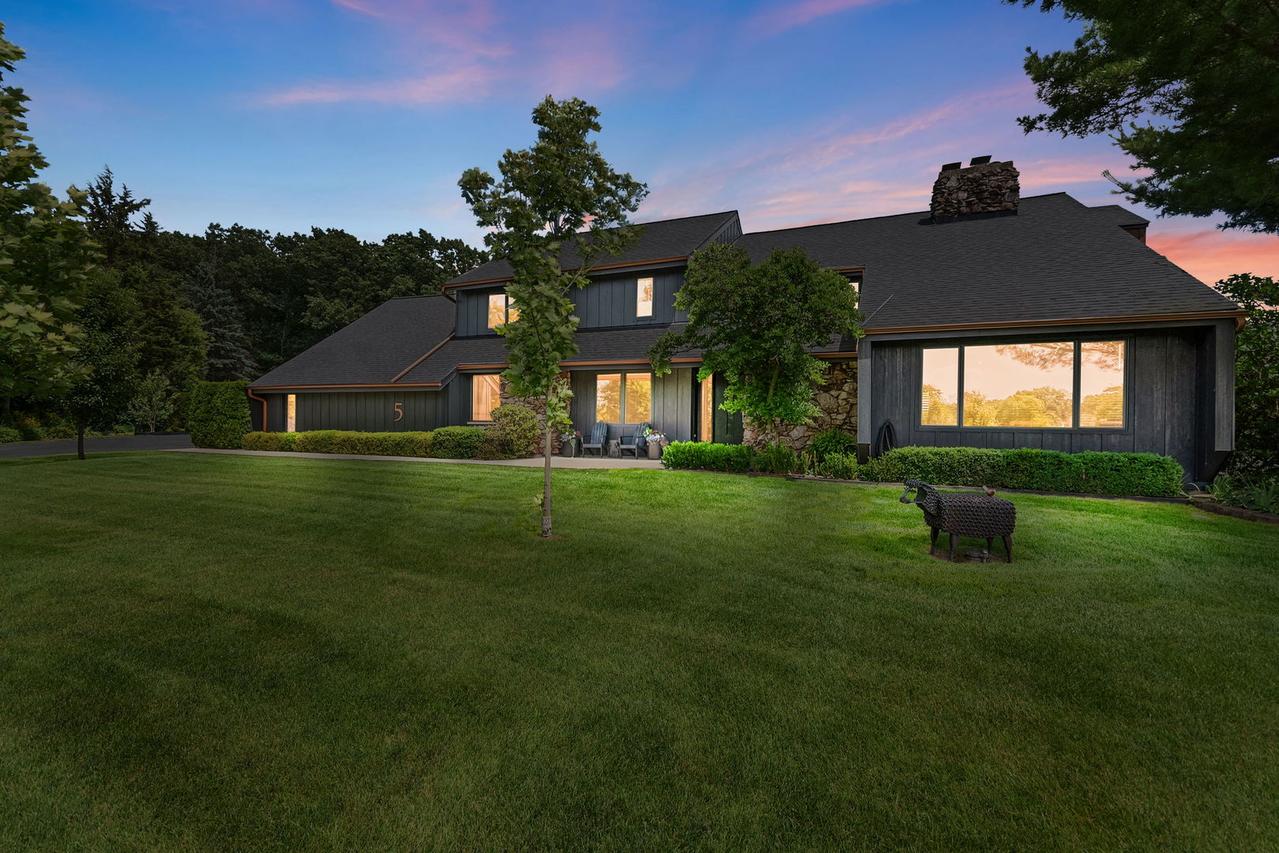5 Split Rail, Lemont, IL 60439