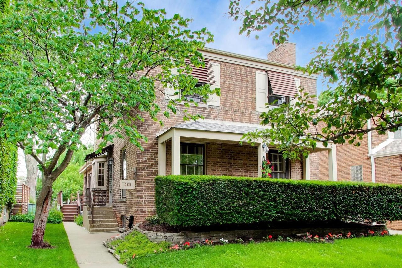10426 S Artesian Ave., Chicago, IL 60655