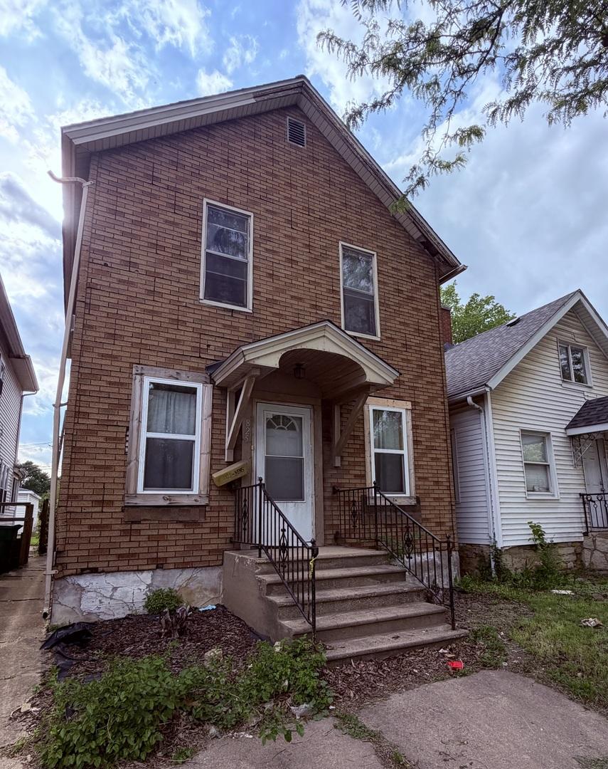825 N Broadway St., Joliet, IL 60435