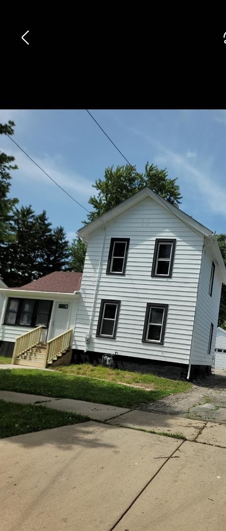 826 Grove St., Aurora, IL 60505