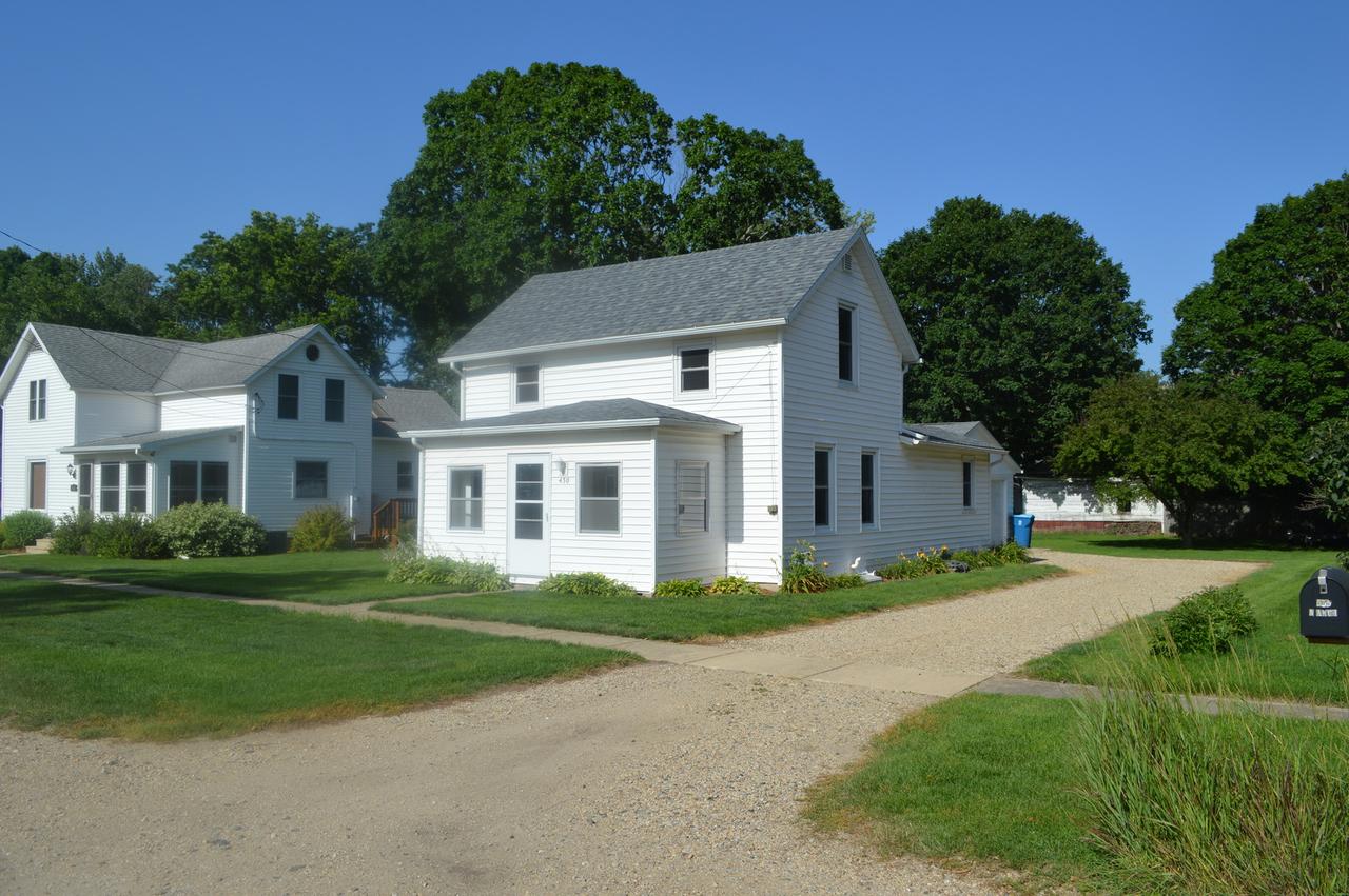 430 N Arch St., Tiskilwa, IL 61368