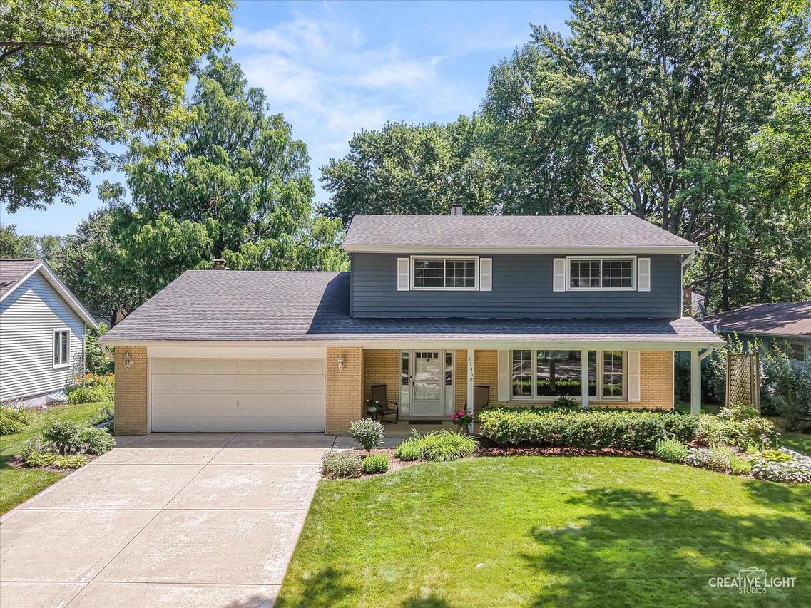 1736 Clyde Dr., Naperville, IL 60565