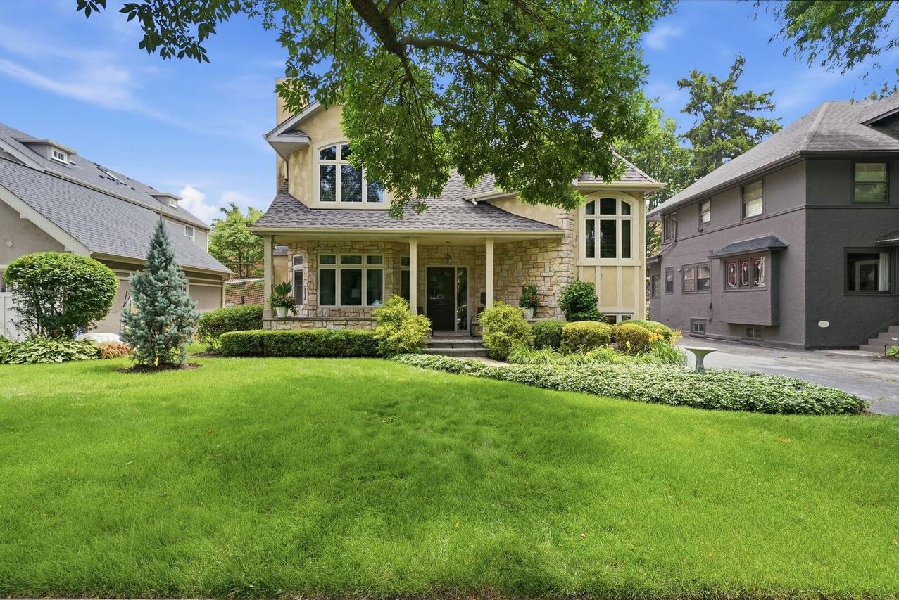 4361 Central Ave., Western Springs, IL 60558