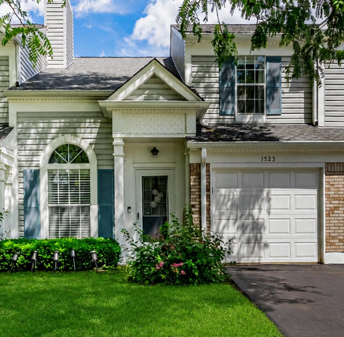 1523 Apple Grove Ln., Westmont, IL 60559