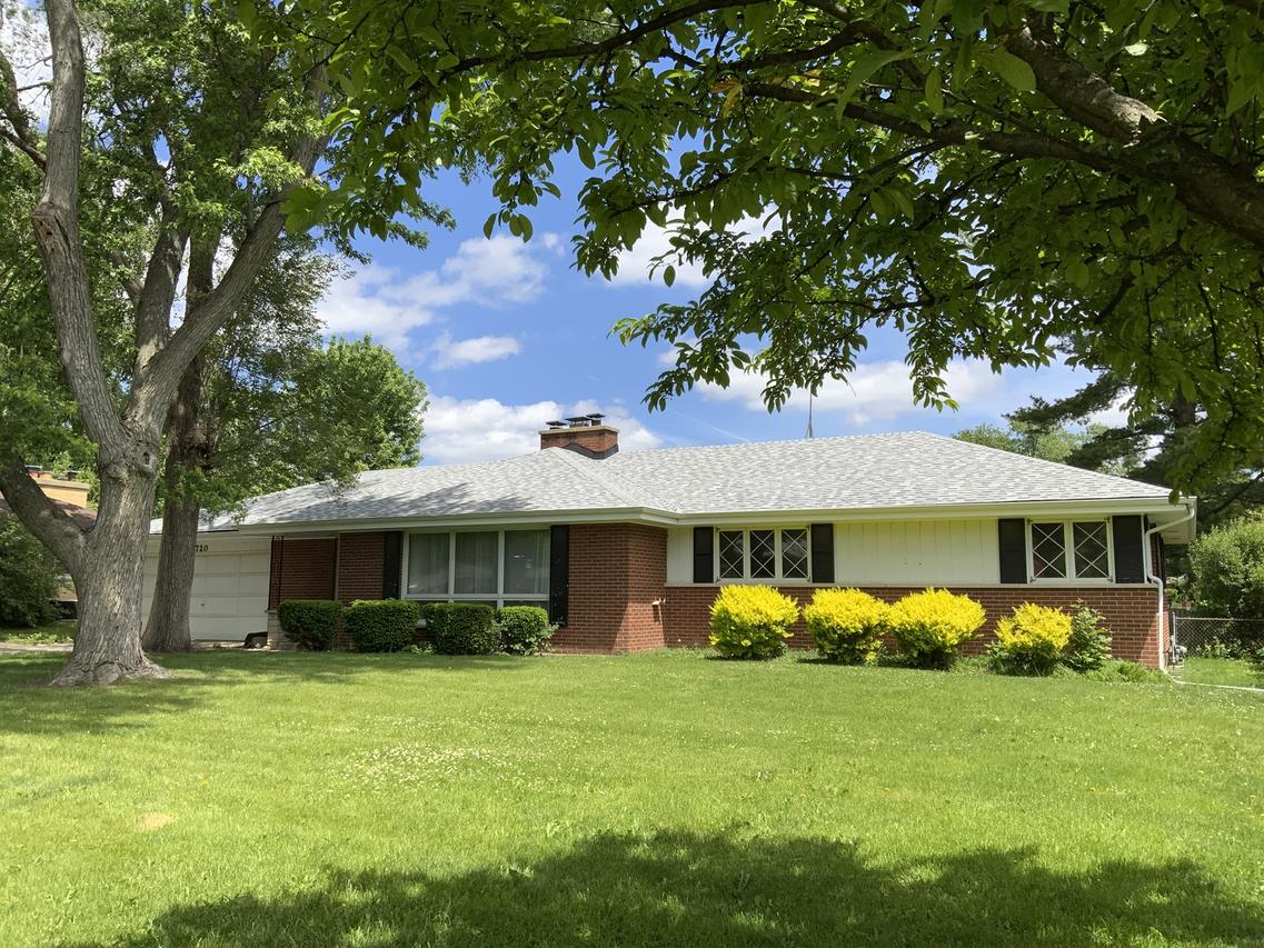 720 Mcclaran Ave., Aurora, IL 60506