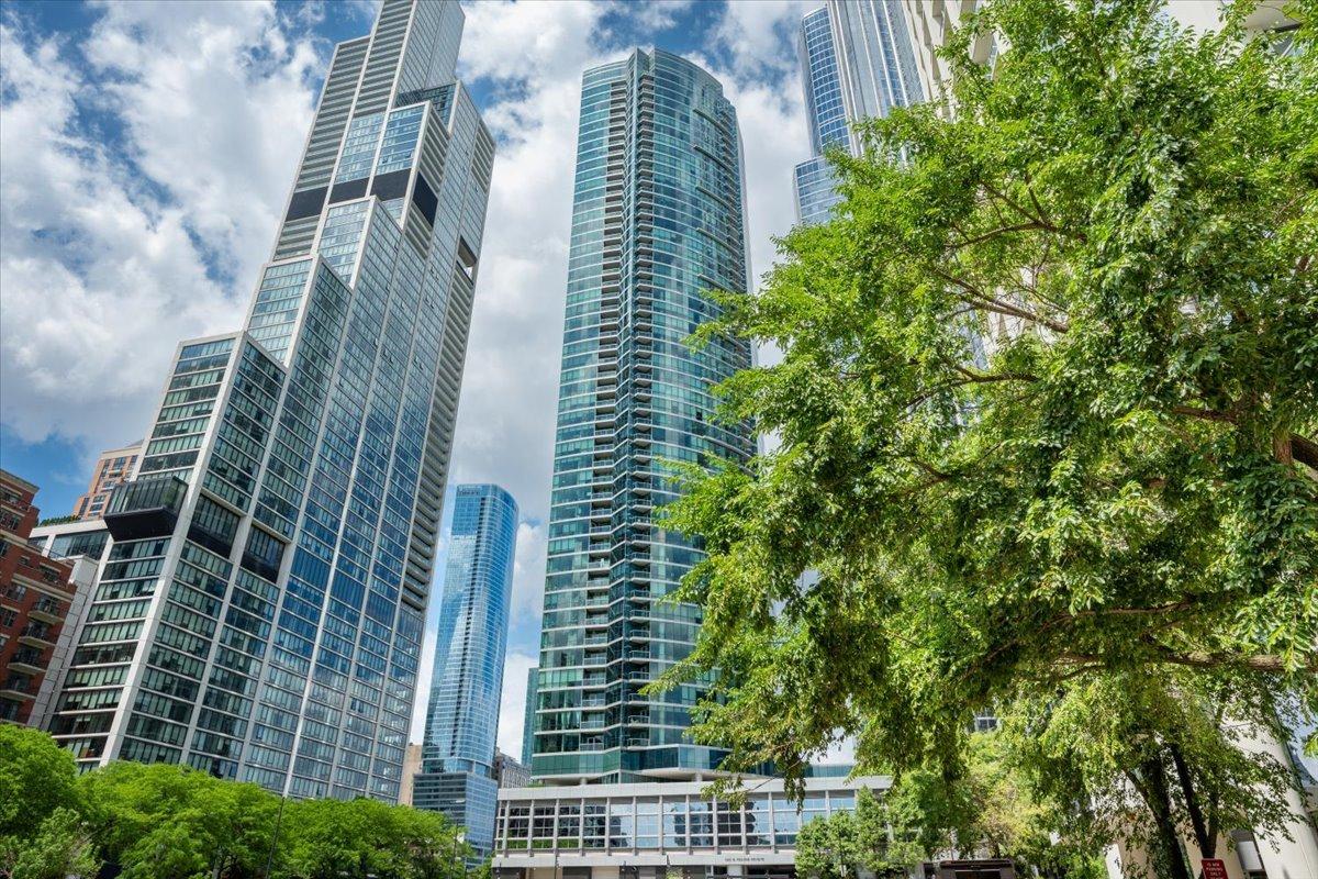 1201 S Prairie Ave. #803, Chicago, IL 60605