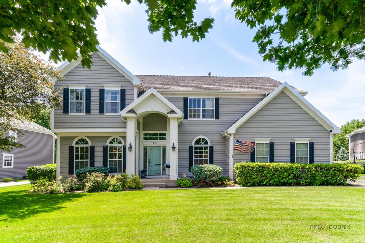 115 Bridle Path Ln., Fox River Grove, IL 60021