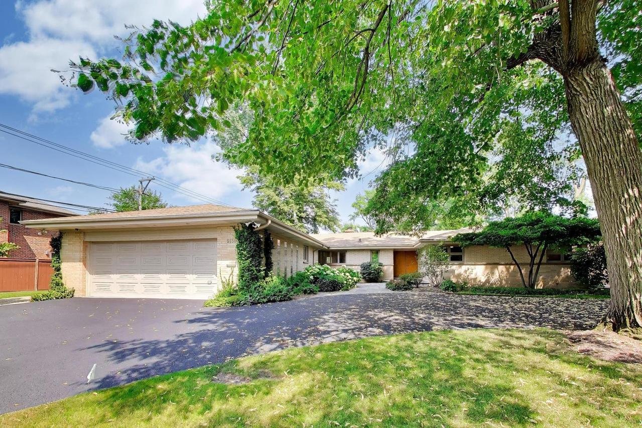 9139 Kedvale Ave., Skokie, IL 60076