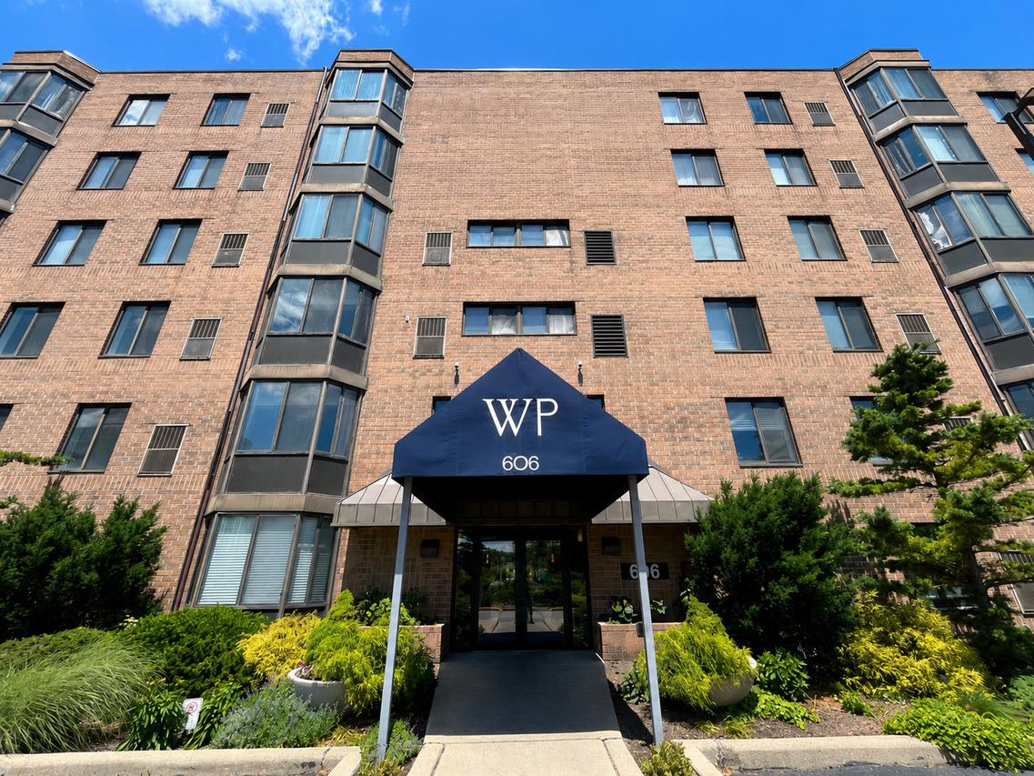 606 E Woodland Park Ave. #306, Chicago, IL 60616