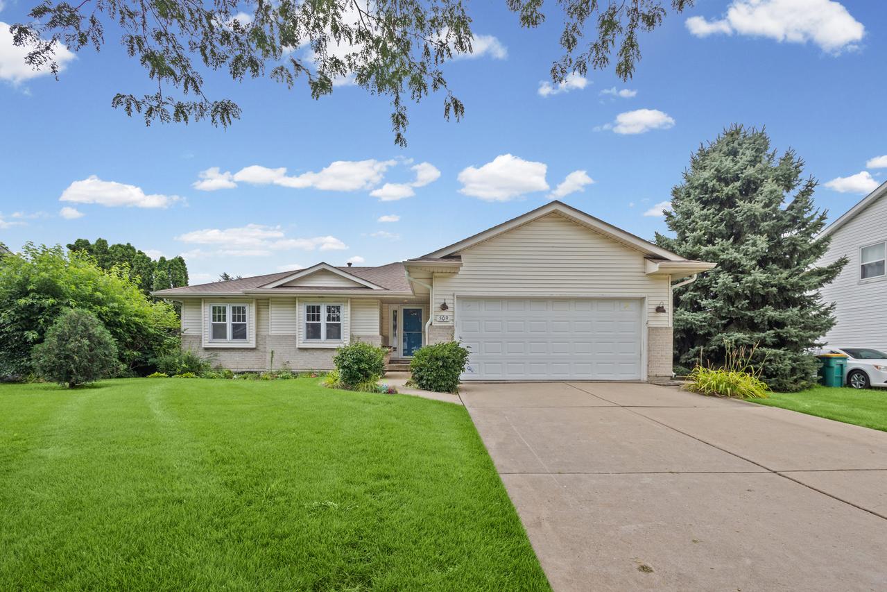 509 Mooney Dr., Joliet, IL 60435